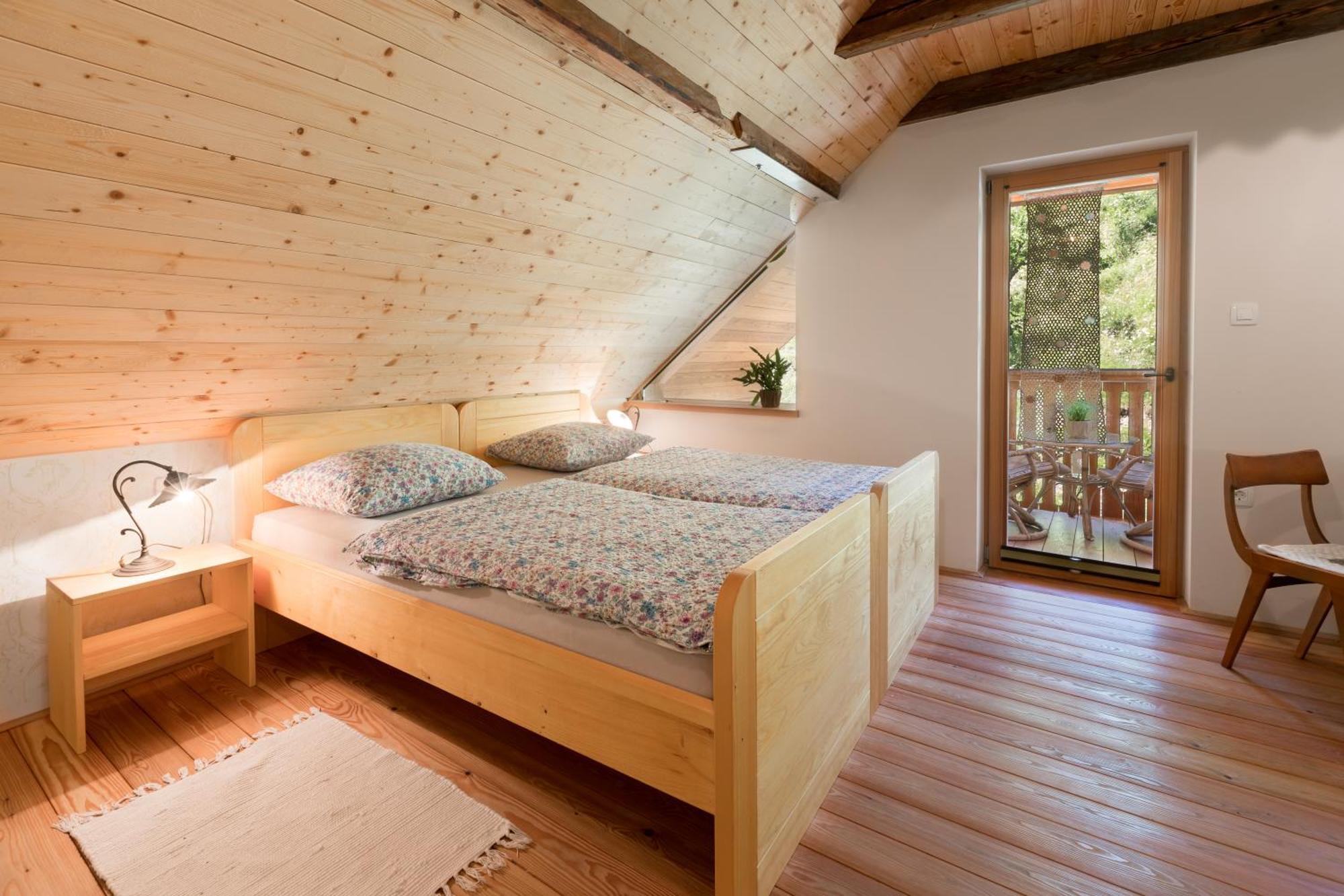 Homestead Farm Tesnak Gorenja Vas  Zimmer foto